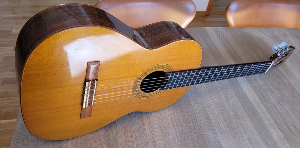 Klassisk Yairi Santana by luthier