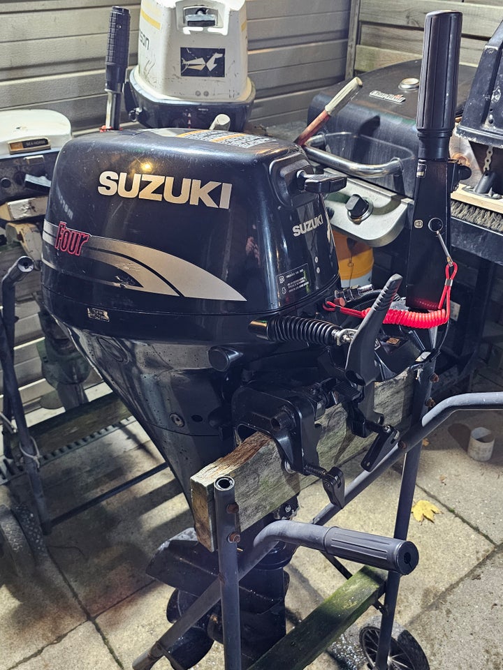 Suzuki påhængsmotor, 15 hk, benzin