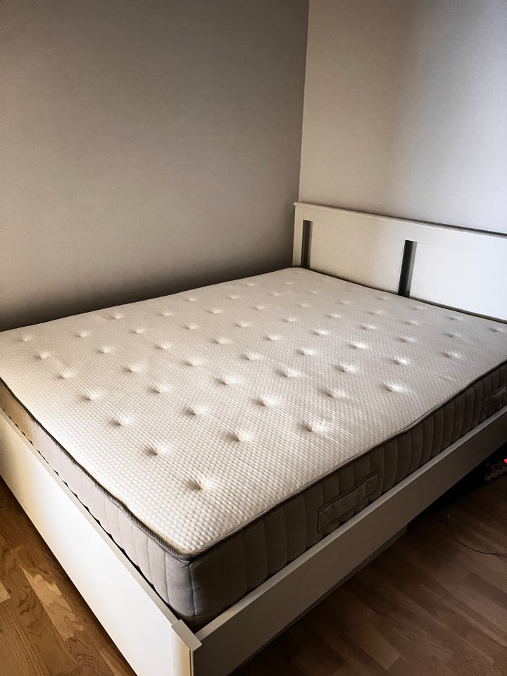 IKEA spring mattress 160*20...