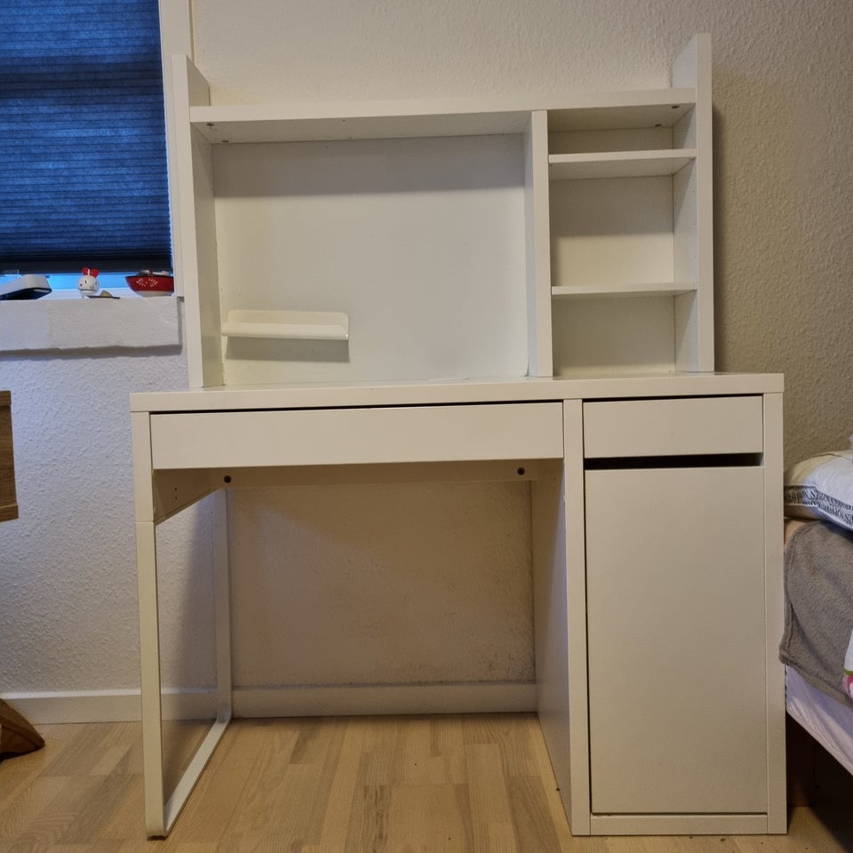 Skrive-/computerbord, Ikea, b: