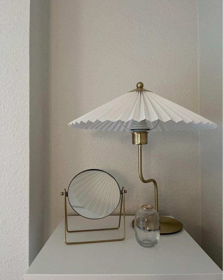 Lampe, HM home