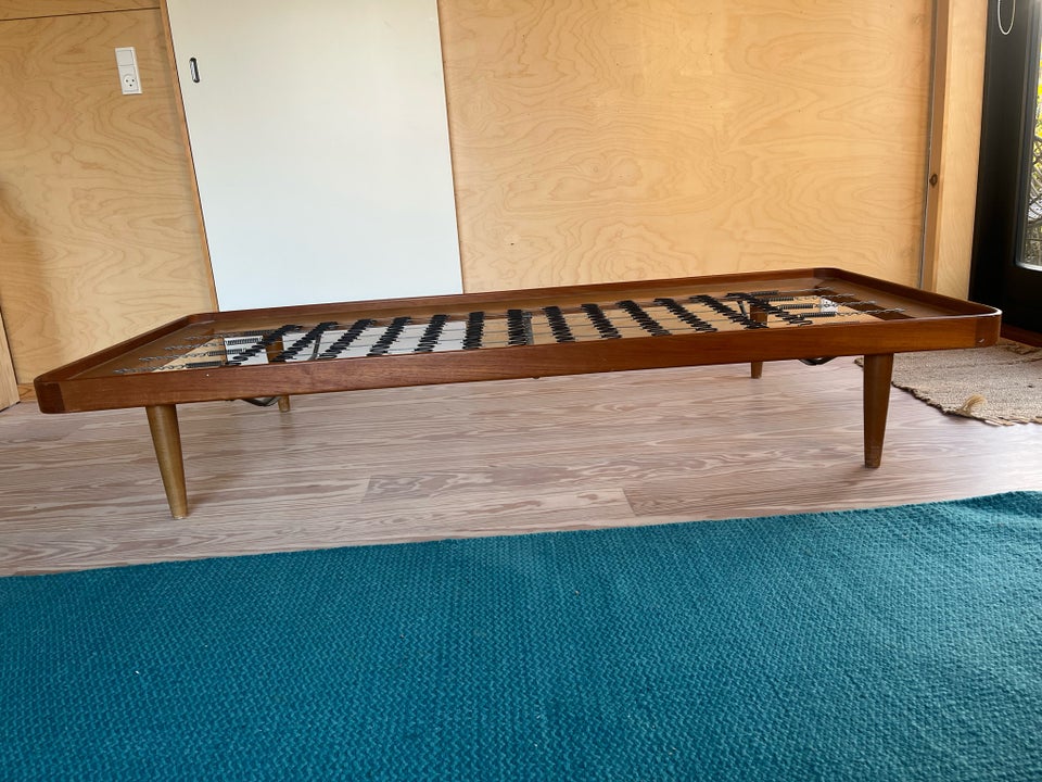 Daybed, træ