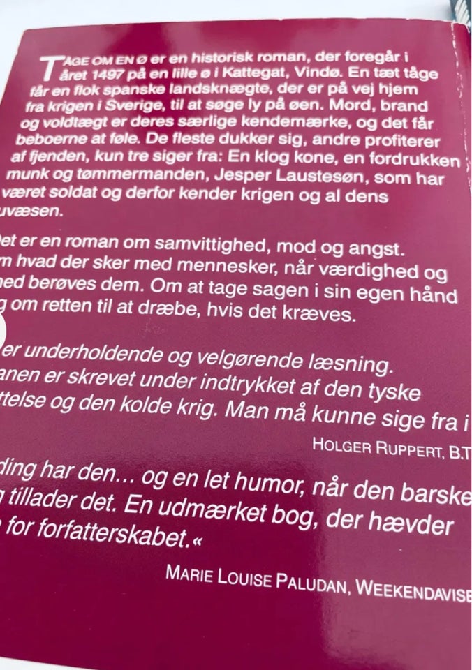 Dybt at falde, tåge om en ø, den