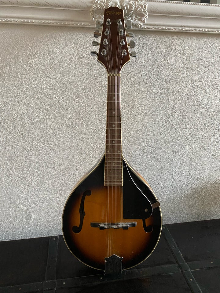 Mandolin, Stagg