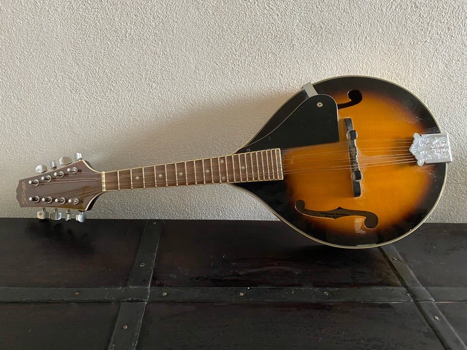 Mandolin, Stagg