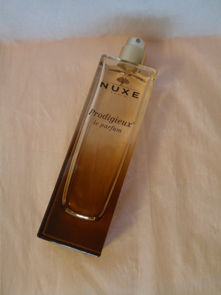 Dameparfume, Nuxe