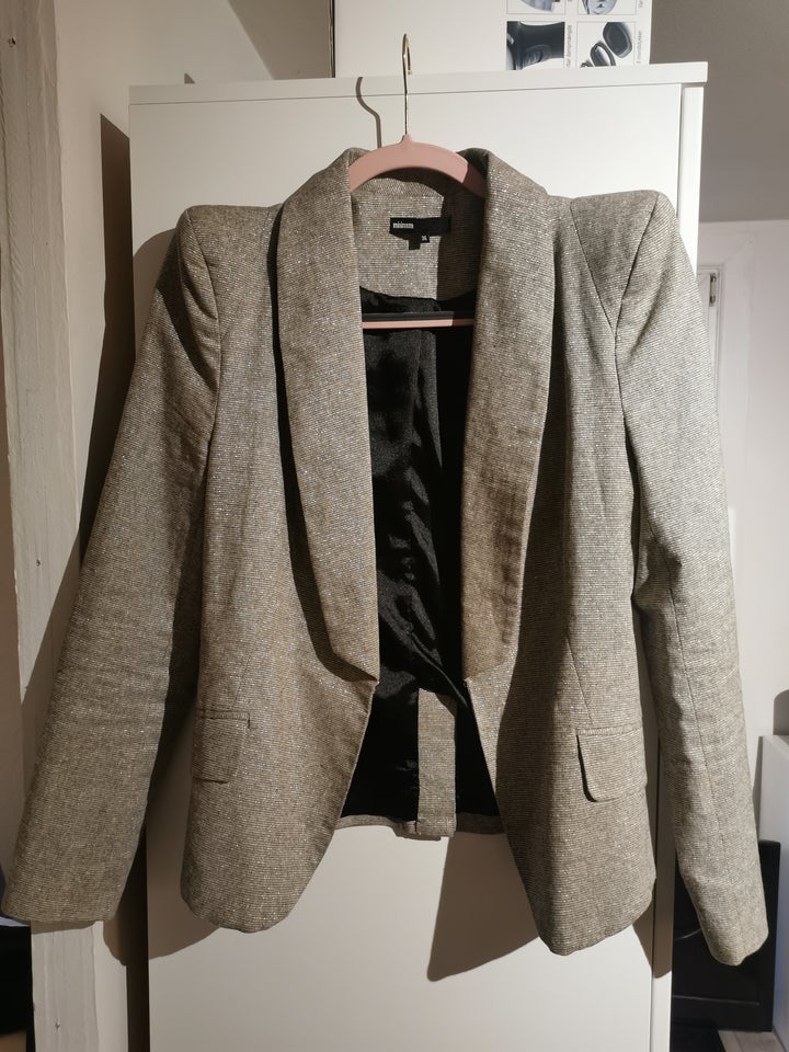 Blazer, str. 36, Minimum