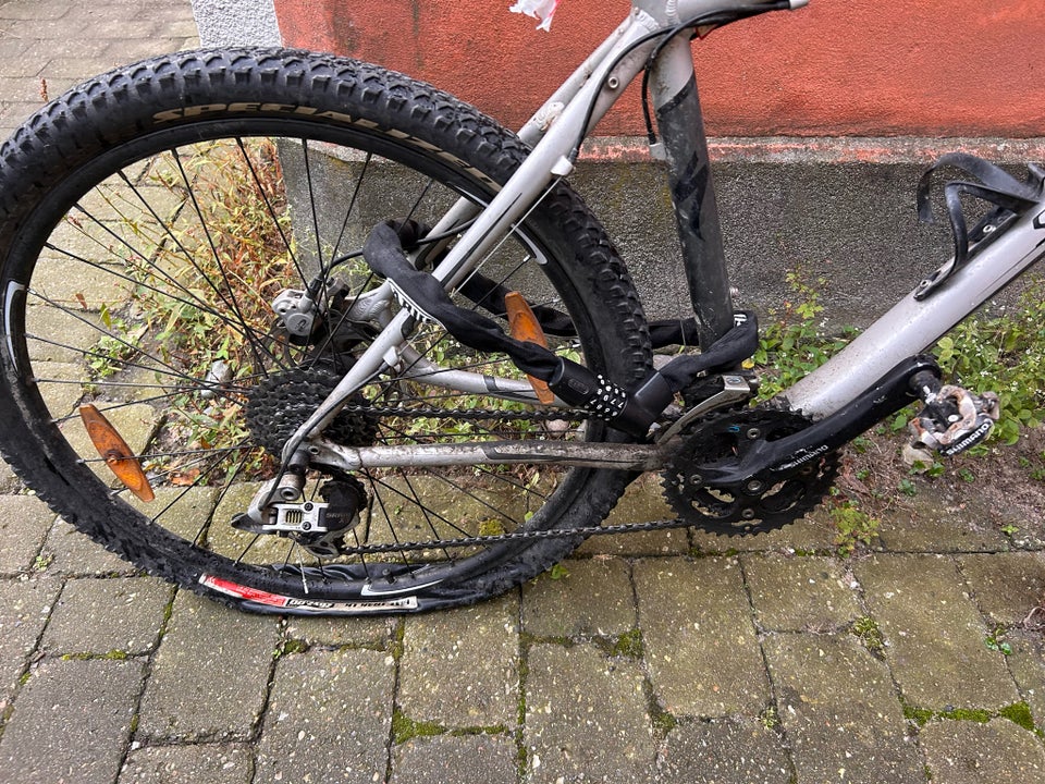 Specialized, full suspension, 21