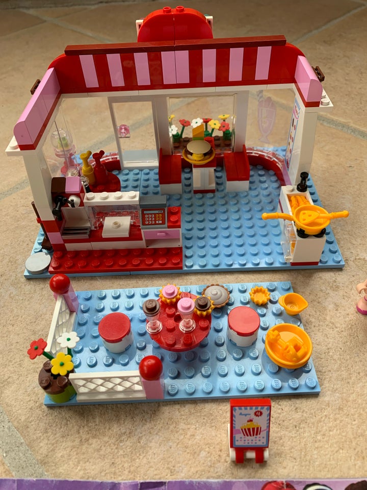 Lego Friends, 3061 Parkcafeen