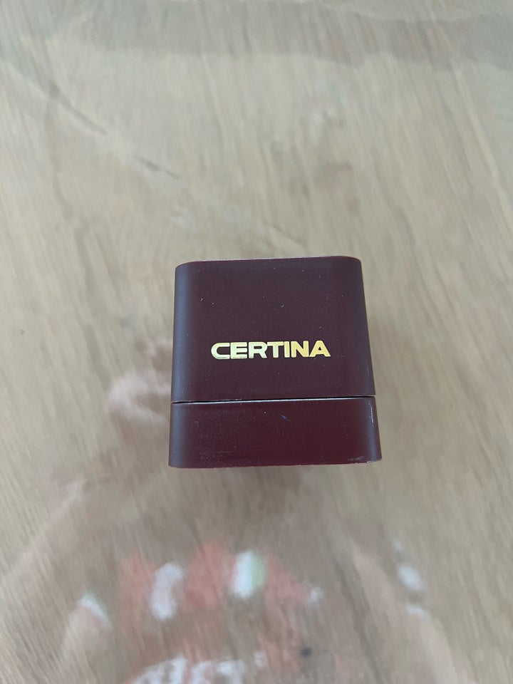 Herreur, Certina