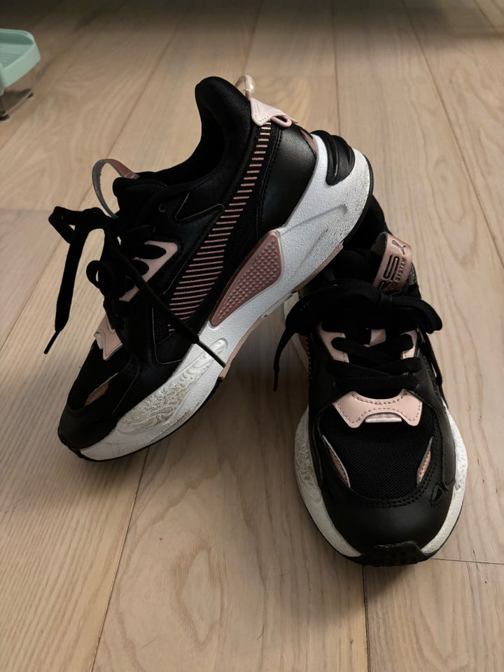 Sneakers, str. 37,5, Puma RS