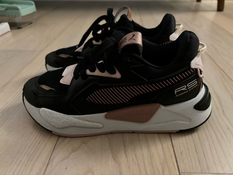 Sneakers, str. 37,5, Puma RS