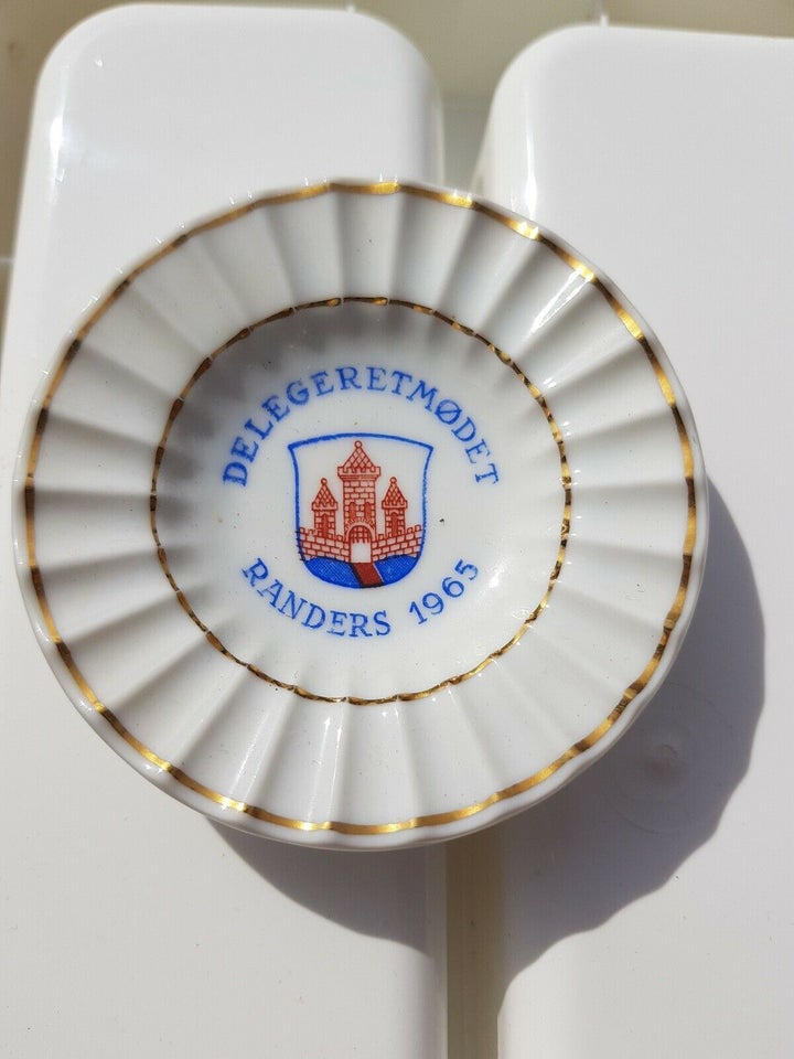 Porcelæn kuvertaskebæger