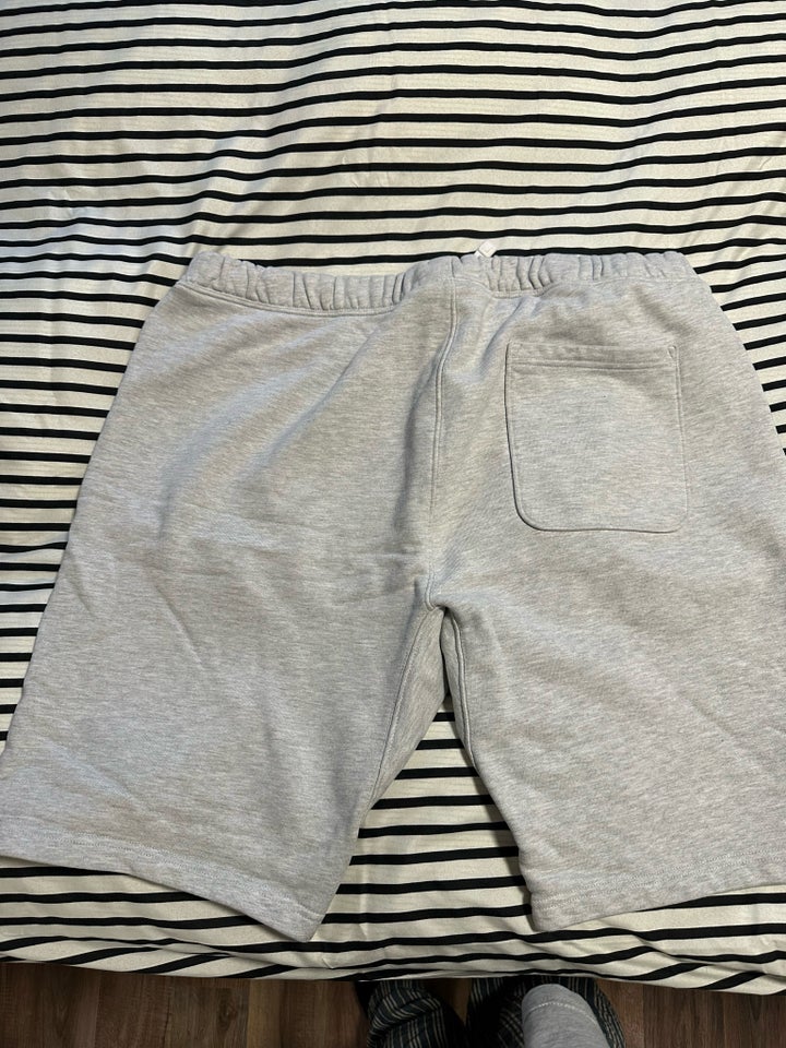 Shorts, HM, str. 52