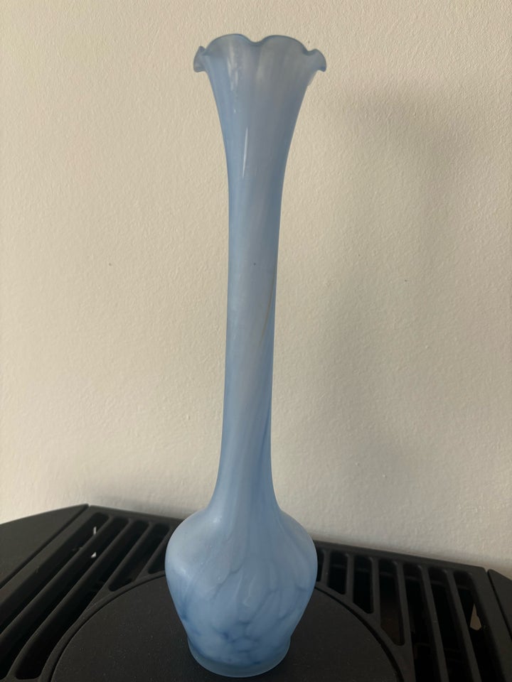 Glas, Mundblæst vase , Mener det er