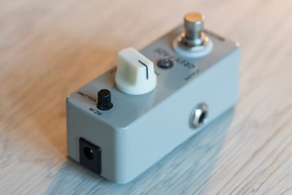 Fuzz pedal, Andet mærke Mooer MFZ4