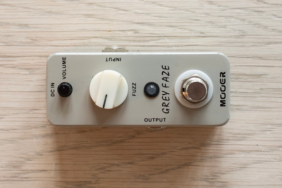 Fuzz pedal, Andet mærke Mooer MFZ4