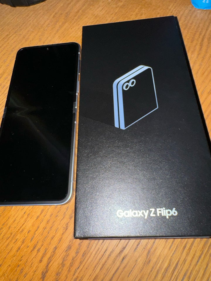 Samsung Flip 6 256  Perfekt