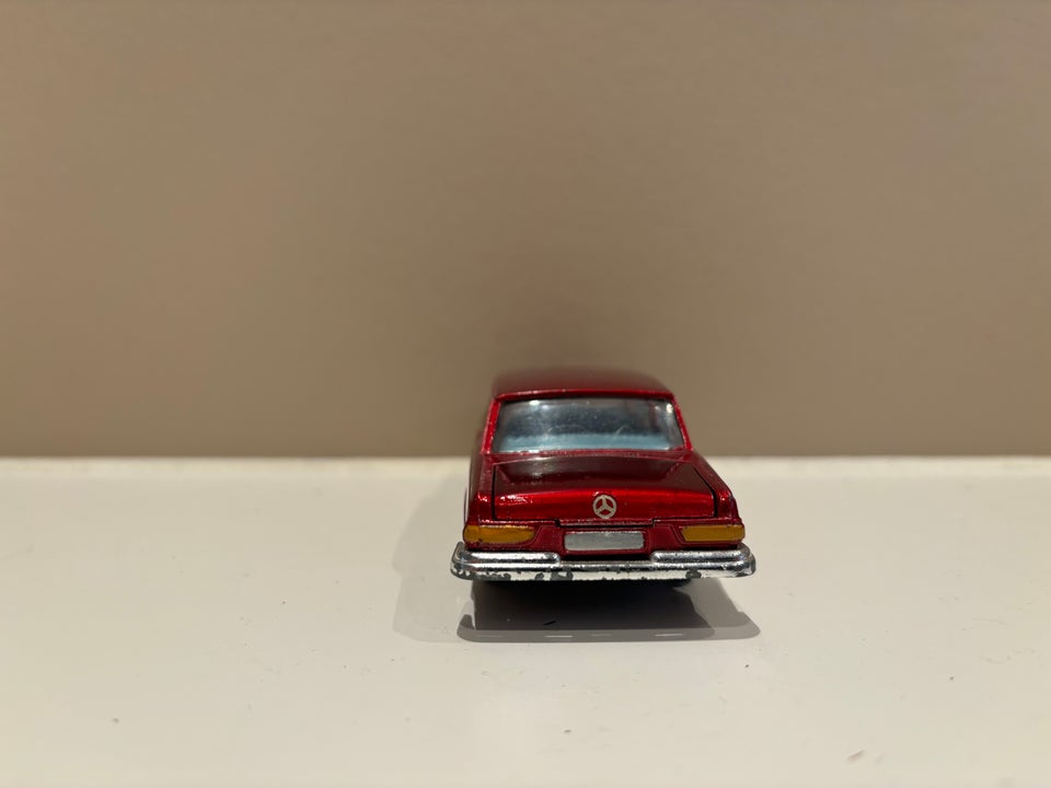 Modelbil, Dinky Mercedes - Benz