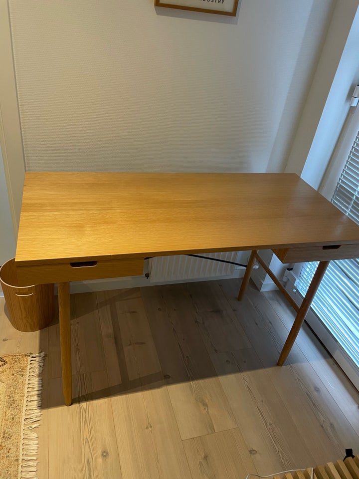 Skrivebord, Hubsch, b: 120 d: 55 h: