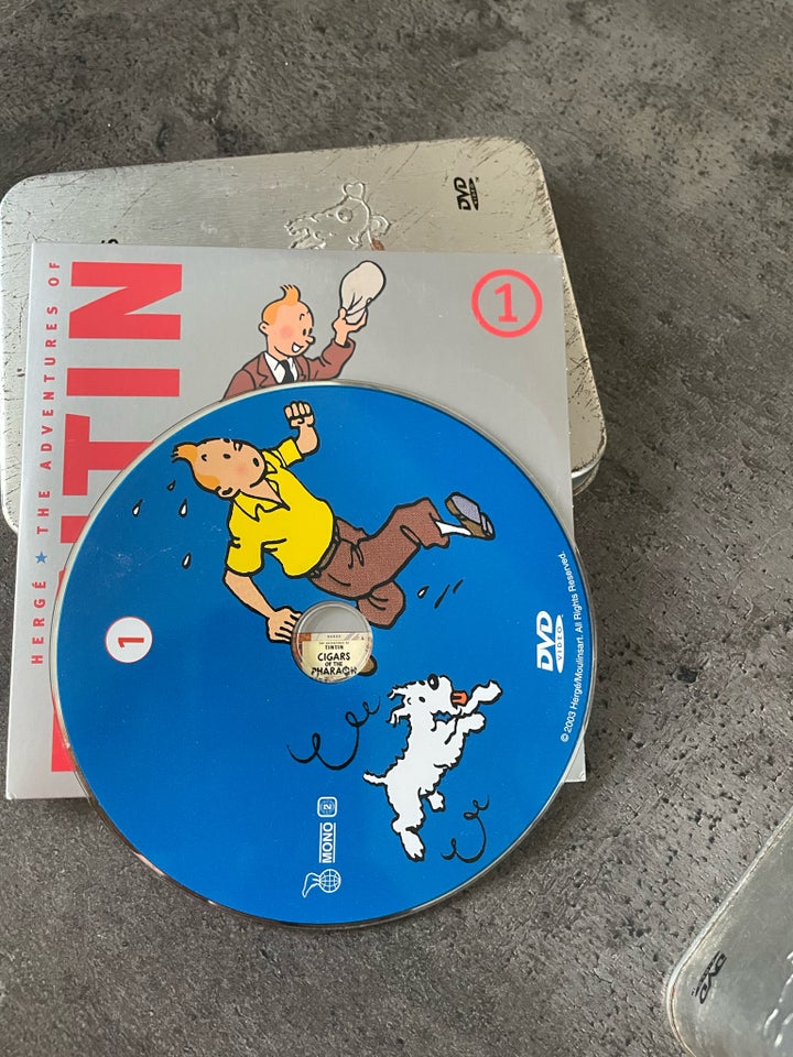 Tintin all 21 adventures i boks,