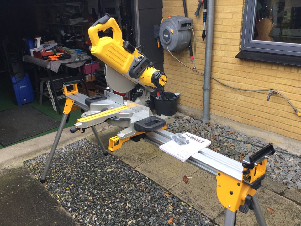 Geringssav, DeWalt dw778qs