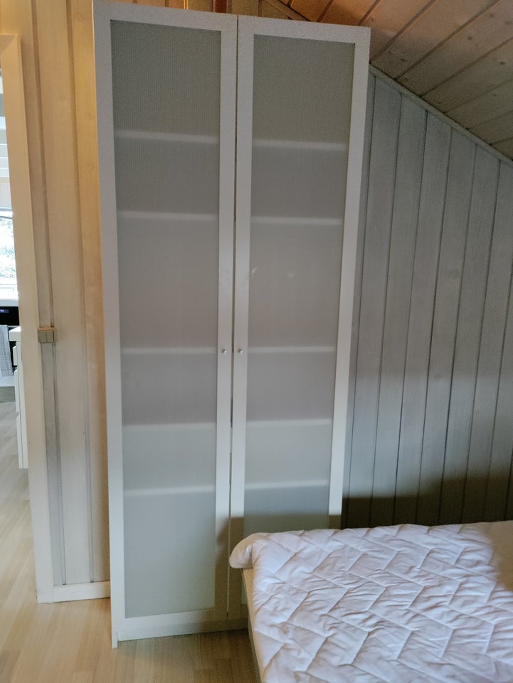 Bogskab, Ikea, b: 70 d: 30 h: 202