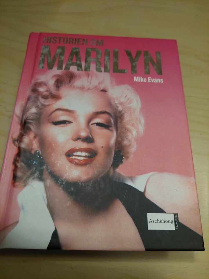 Historien om Marilyn, Mike Evans,