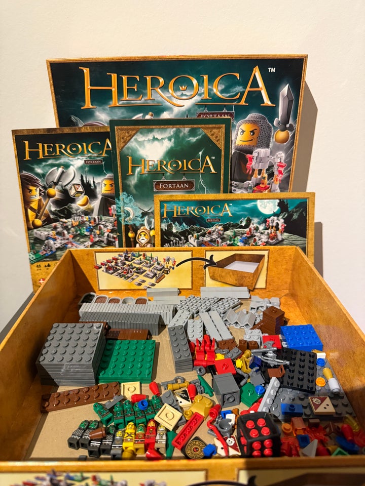 Lego Heroic, 3860 Heroica Castle