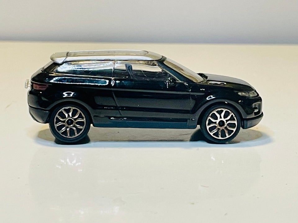 Modelbil, Bburago Land Rover LRX