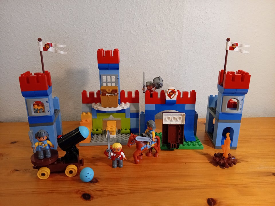 Lego Duplo, 10577 kongeslot