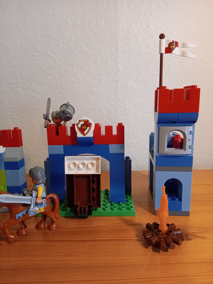 Lego Duplo, 10577 kongeslot