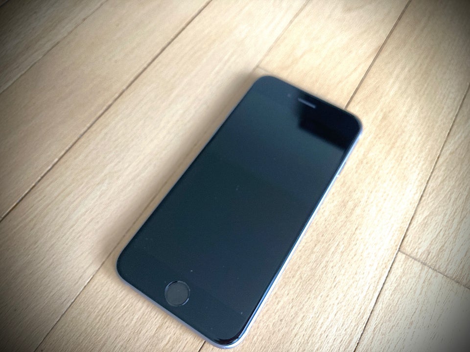 iPhone 6S 64 GB grå