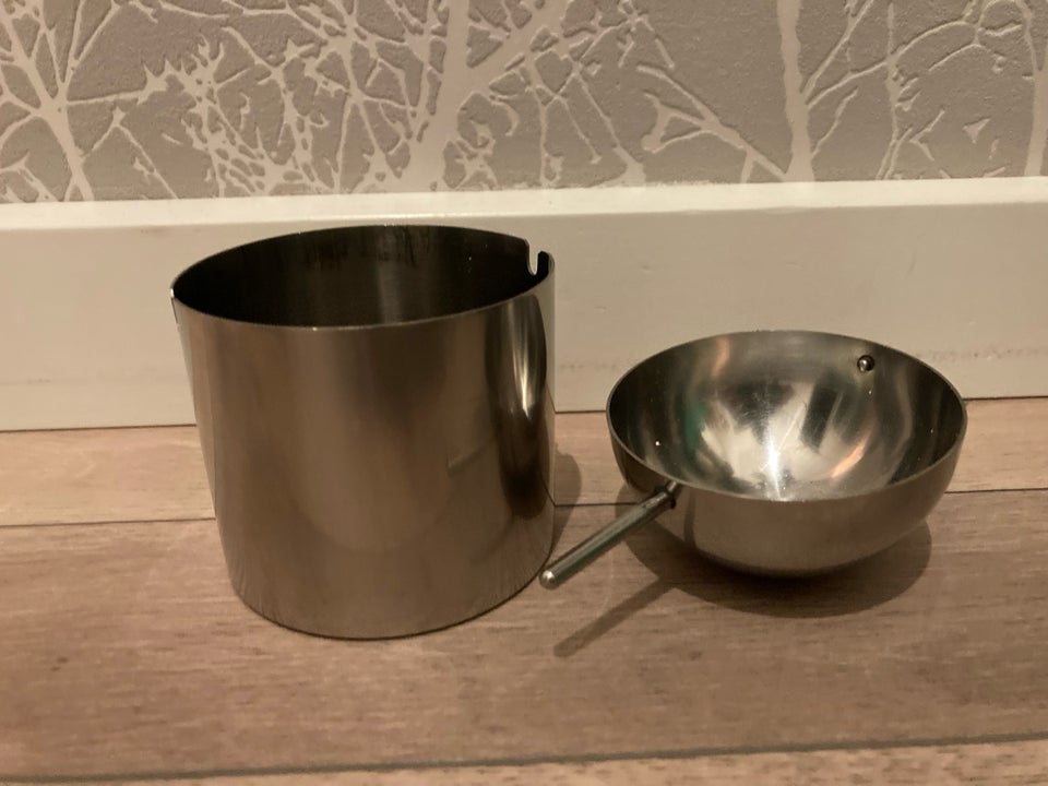 Vippeaskebæger, Stelton