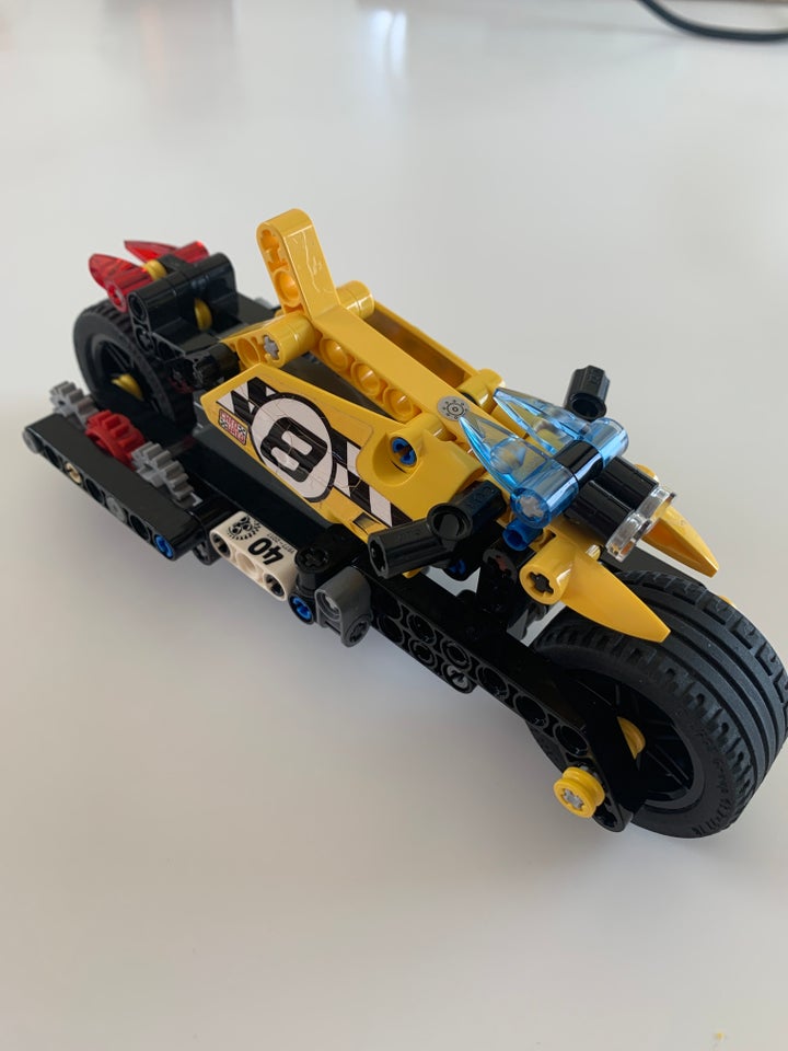 Lego Technic 42058