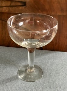 Glas Pokal