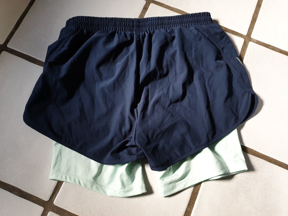 Shorts med indershorts str 36