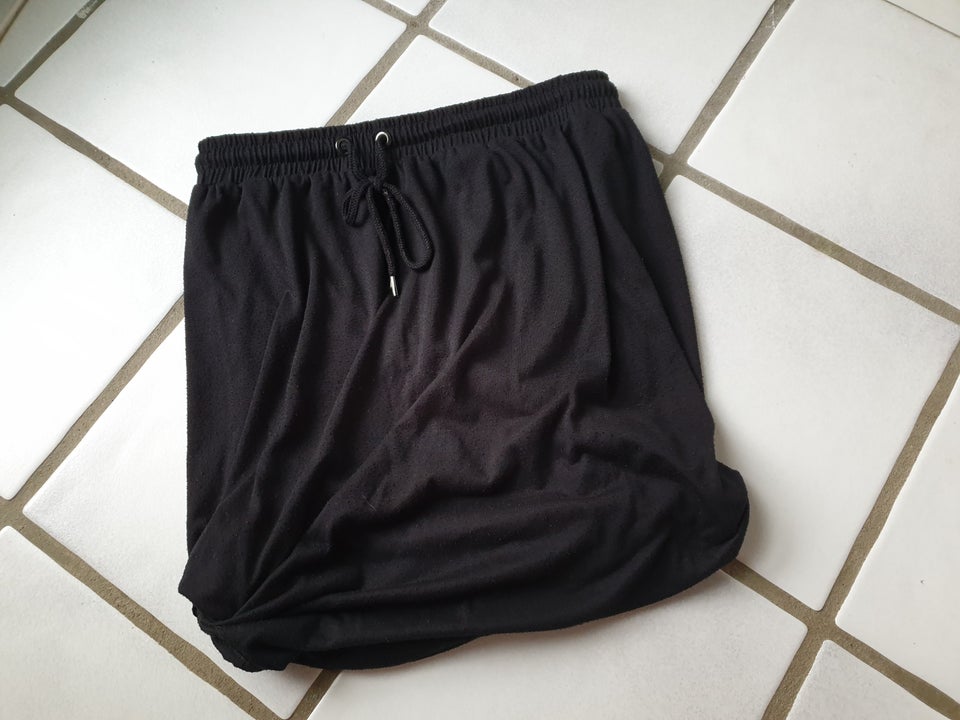 Shorts med indershorts str 36