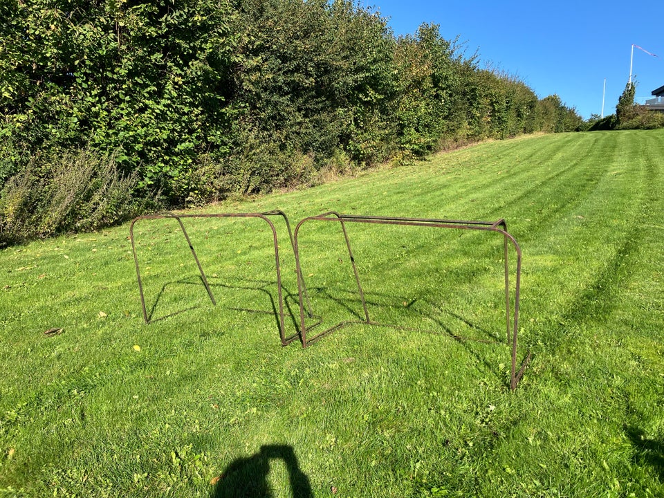 Fodboldmål, Massivt jern