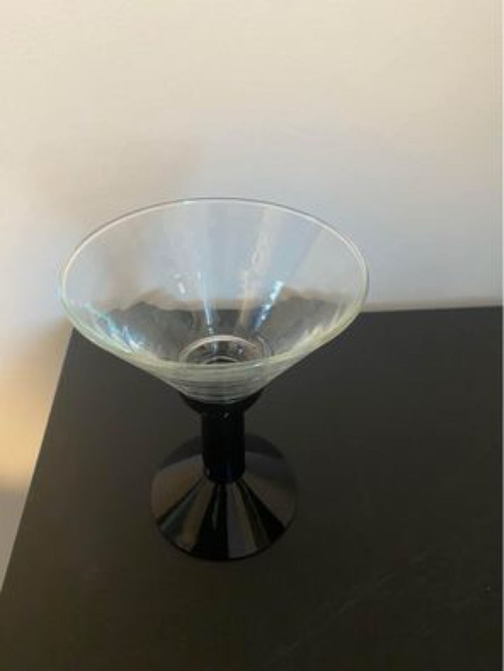 Glas Cocktailglas med sort