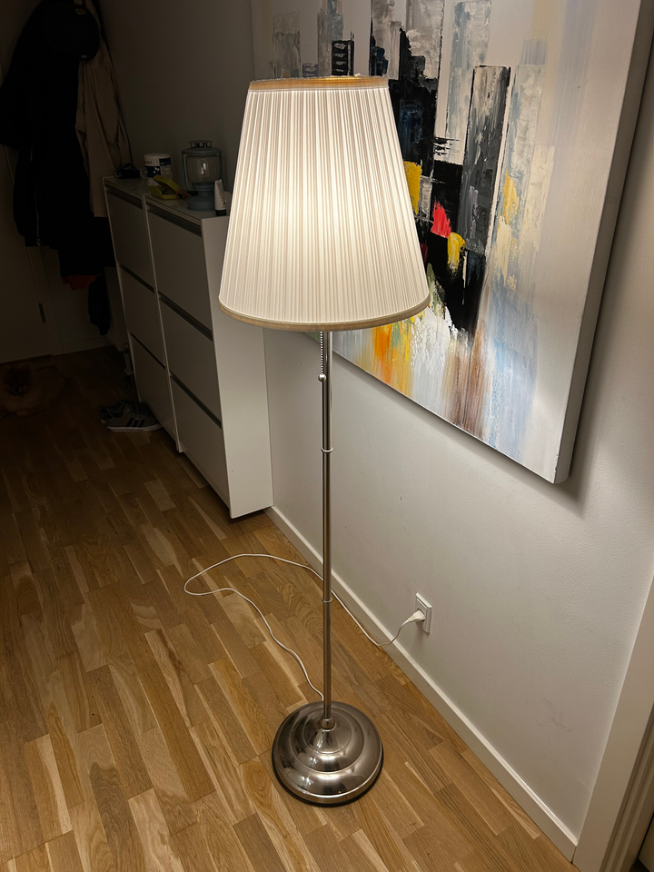 Standerlampe, Ikea