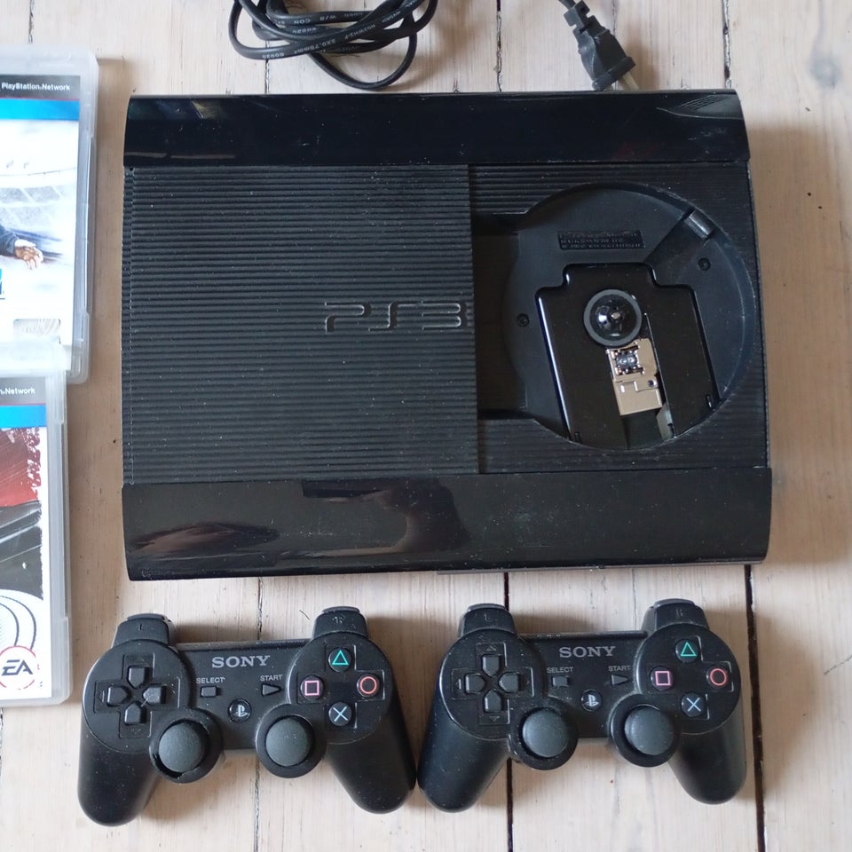 Playstation 3, Super Slim 500 GB,