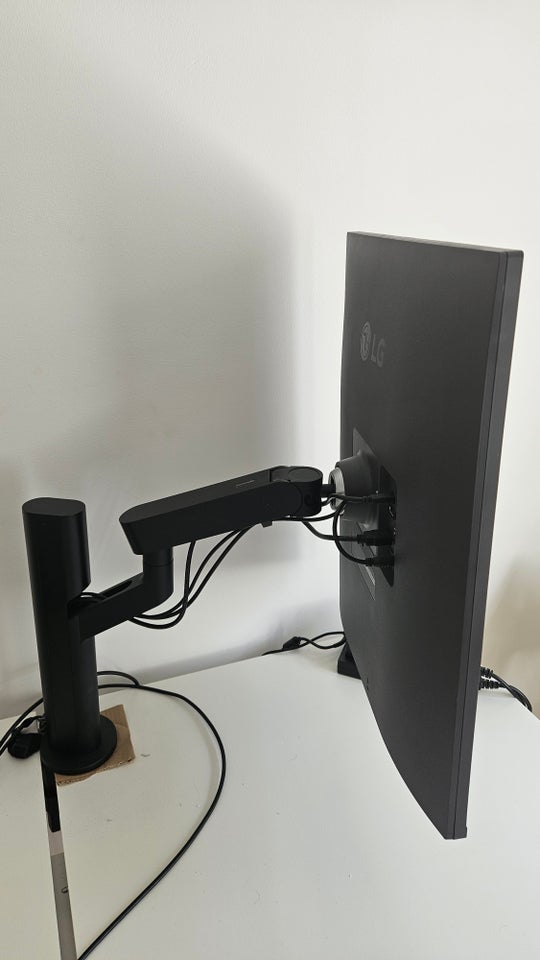 LG, DualUp Monitor with Ergo Stand