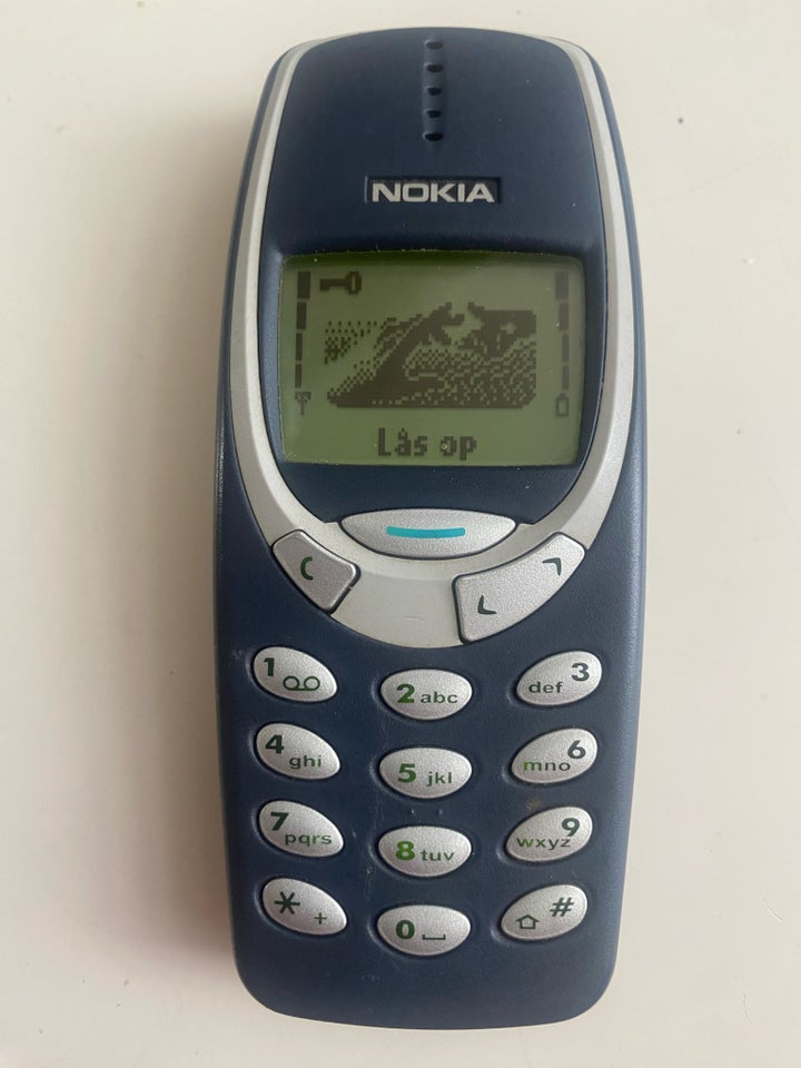 Nokia 3310 retro, God