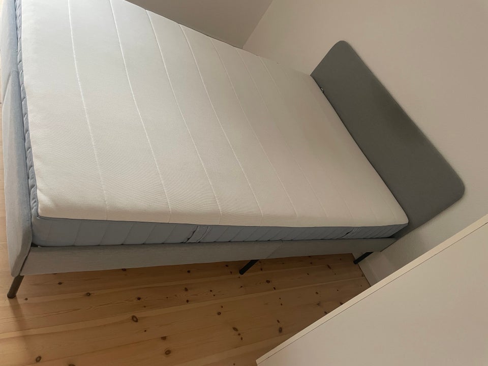 Dobbeltseng, IKEA, b: 140 l: 200