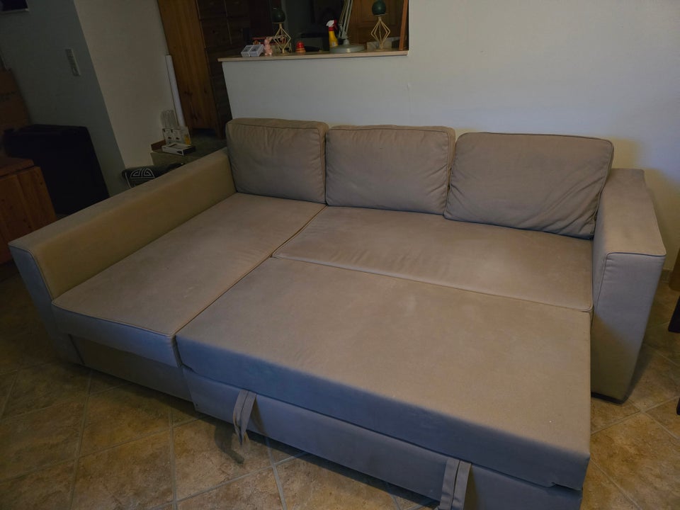 Sovesofa, IKEA, b: 237 l: 154 h: 87