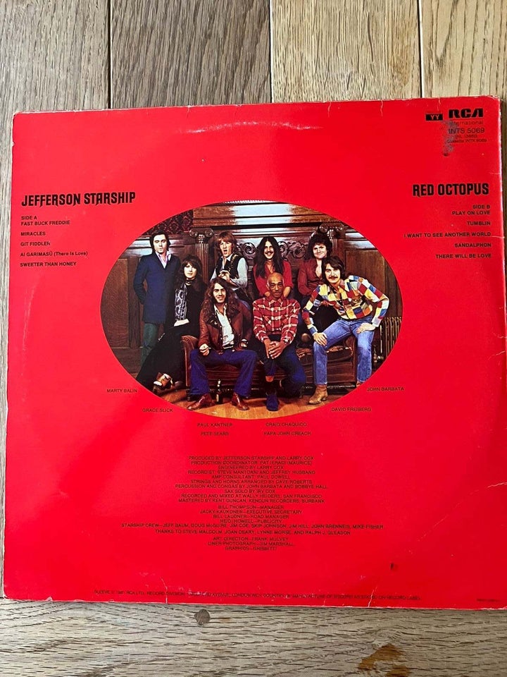 LP, Jefferson Starship, Red