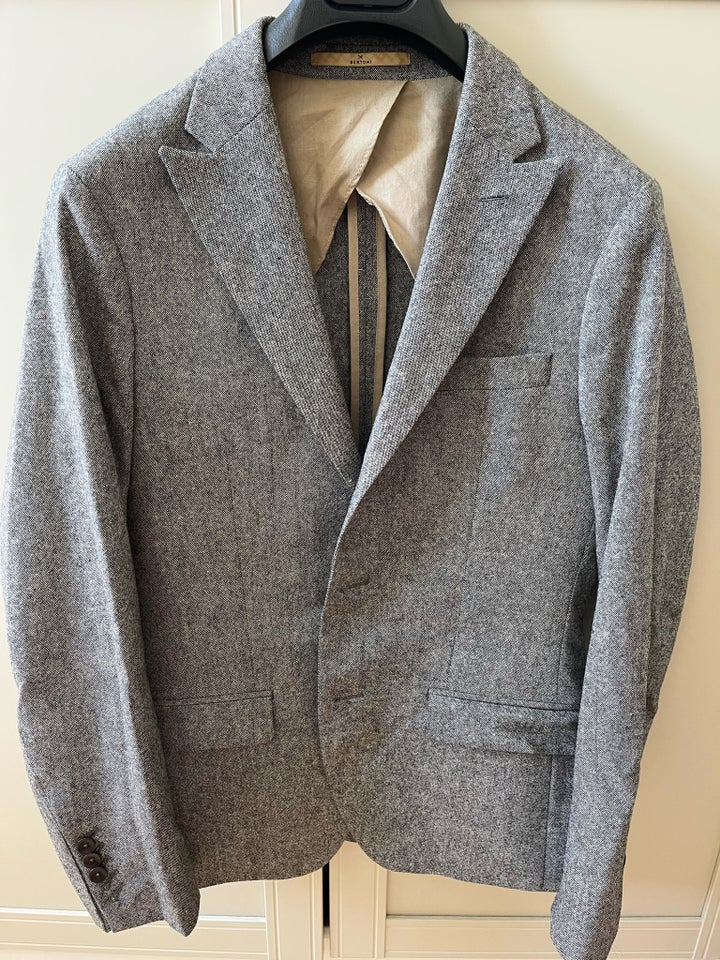 Bertoni unconstructed blazer,