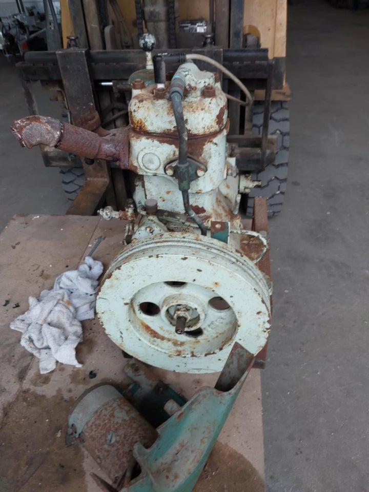 Indenbords motor, Volvo Penta , 5 hk