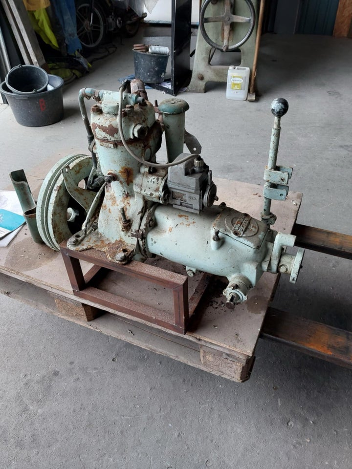 Indenbords motor, Volvo Penta , 5 hk